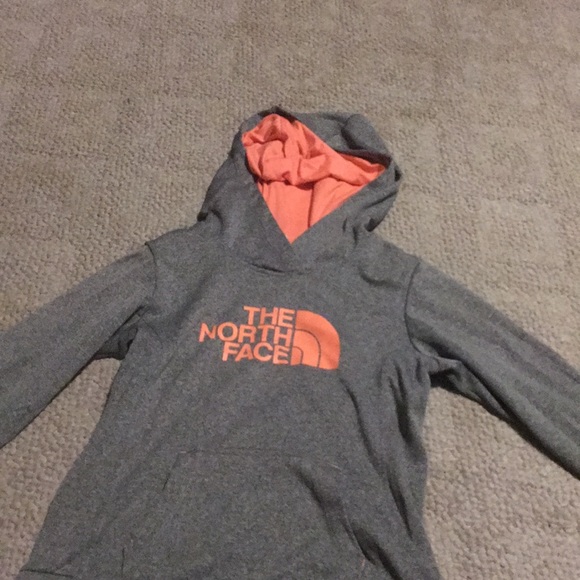 The North Face Jackets & Blazers - Sweatshirt